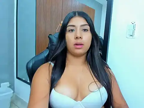Valeria__Sky webcam
