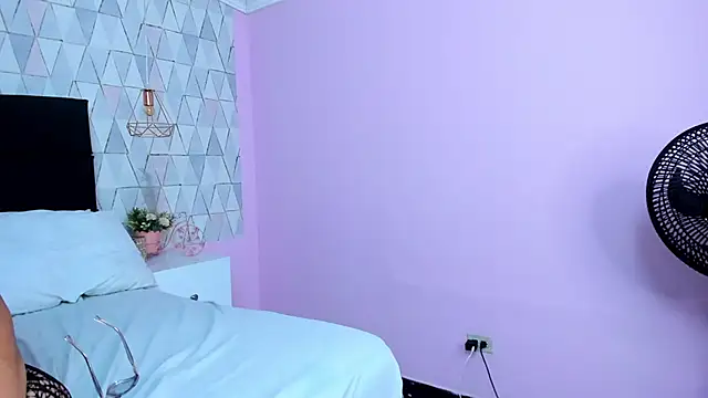 MahlaKhalifa webcam