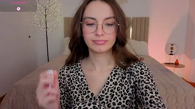 Real_cutie1 webcam