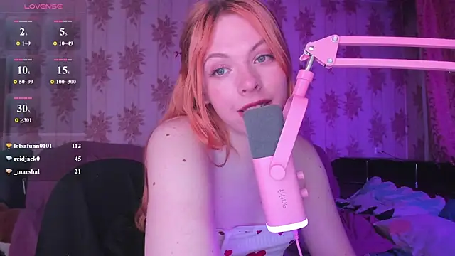 Cutie_Bambi webcam