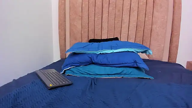 Thalia_parkerr_ webcam