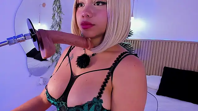 Aly_leee webcam