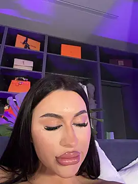 KathrynSin webcam