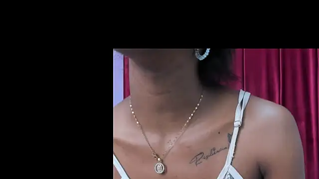 Shanelle__ webcam