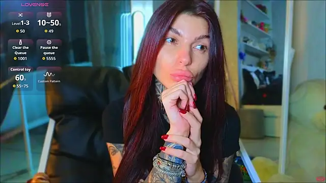 tattooedBabyy webcam