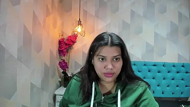 LindaBreeS webcam