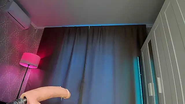 Juicy_Vikki webcam
