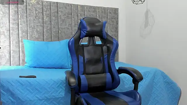 Calvin_Hunter webcam