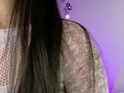 Luna_Maisoon webcam