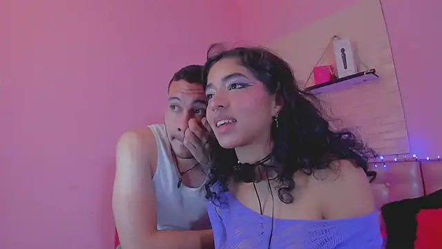 Aronandmoli69 webcam