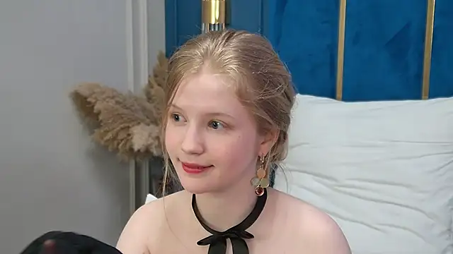 LilianHowards webcam