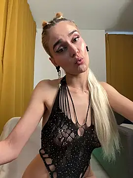 GoodToBeBad01 webcam