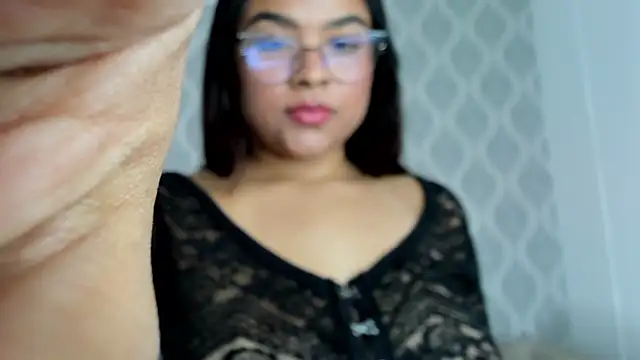 Mindy_Claker webcam