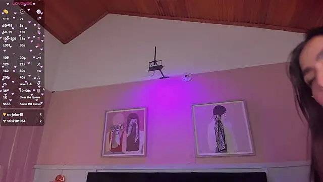 elodie_walker webcam
