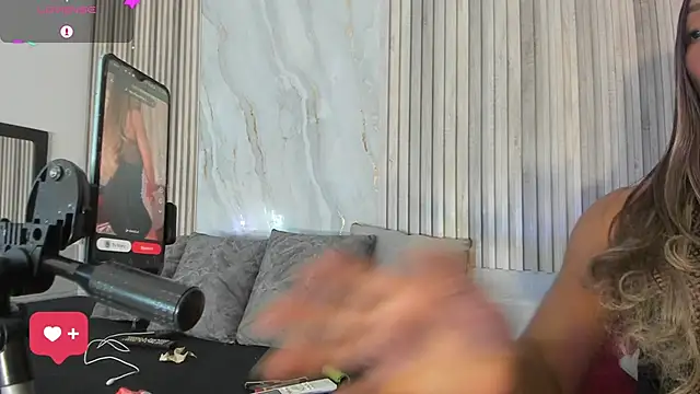 BriannaChelsea webcam