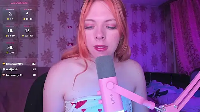 Cutie_Bambi webcam