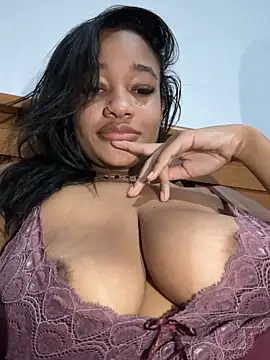 hillarymoreninha webcam