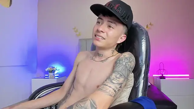 Nascary_Fox webcam