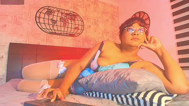 alexa_cruz__ webcam