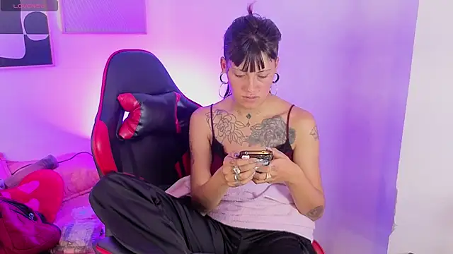 _sharlotte777 webcam