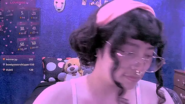 NinaYellow webcam