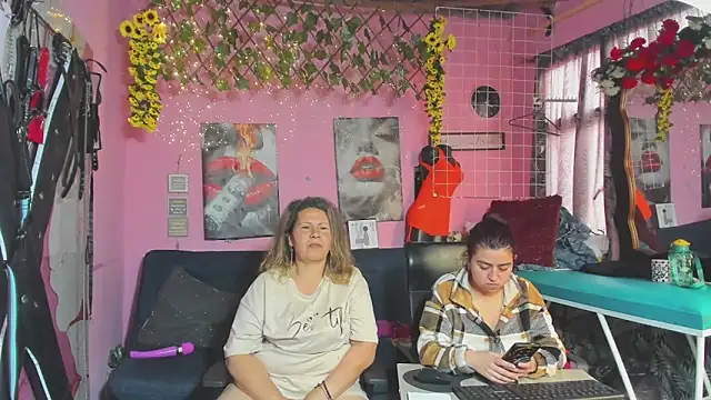 lesbiancuple webcam