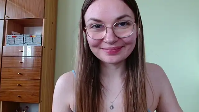 LooveELLYx webcam