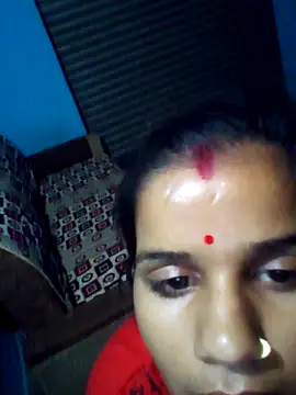 Raveena0990 webcam