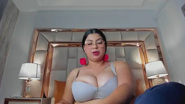 ValentinaBreats webcam