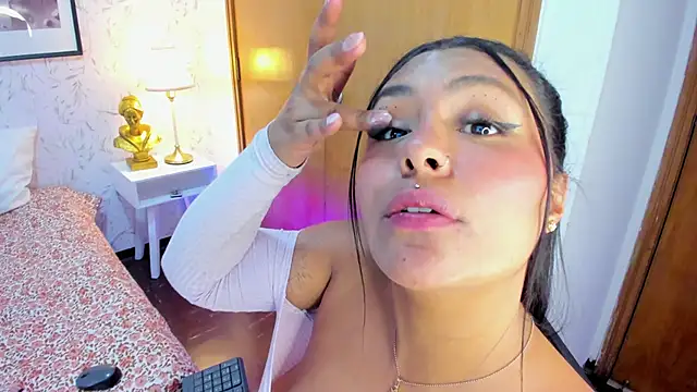 Tammara_Brm webcam