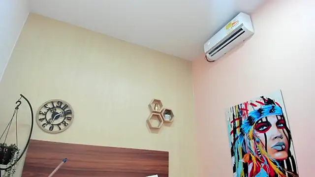 MillaGrey webcam
