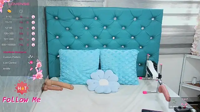 MAARYMOON webcam