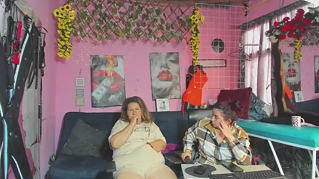 lesbiancuple webcam