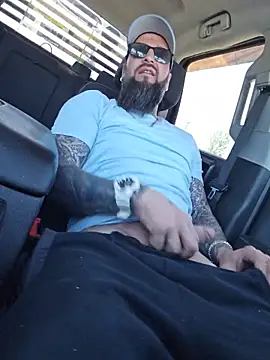 Beardedtattood webcam