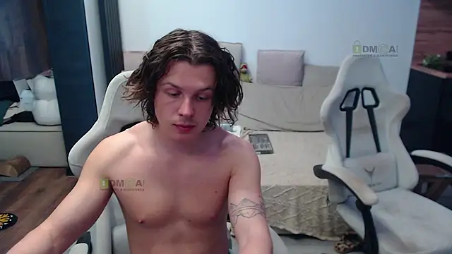 Sunny-Girl1 webcam