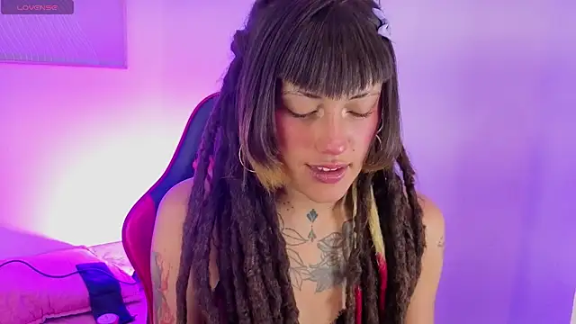 _sharlotte777 webcam