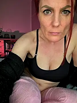 Nicky-Blue webcam