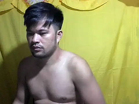 HairyHottestpinoyHandsome webcam