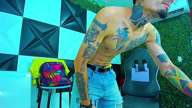 Boy_tatto77 webcam