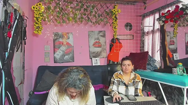 lesbiancuple webcam