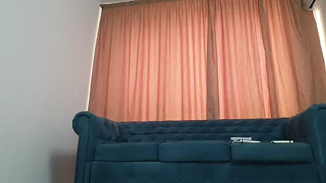 BLOND_GOD webcam