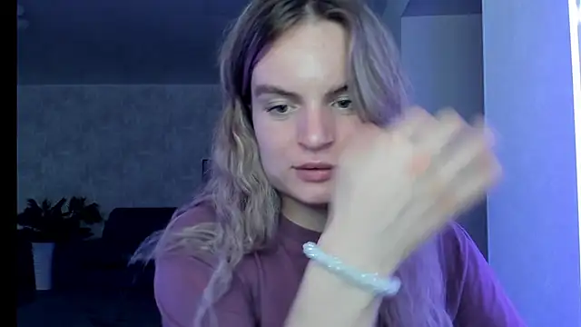 milliKira006 webcam