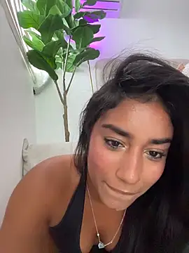 SaryJonex webcam