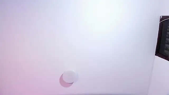 AmaraLewis webcam