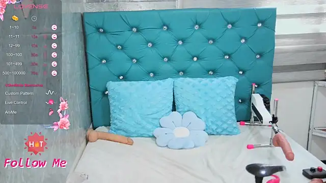MAARYMOON webcam