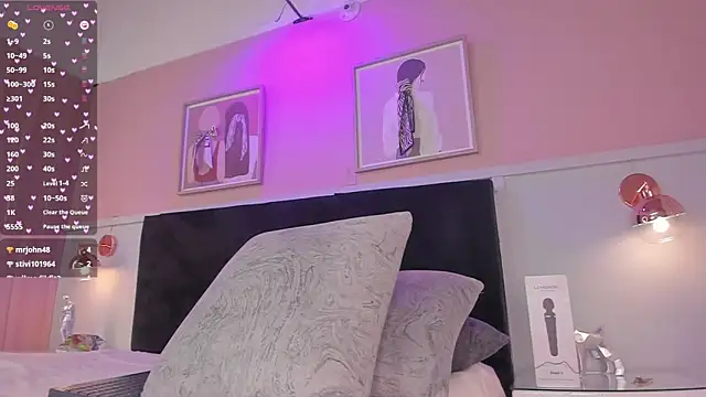 elodie_walker webcam