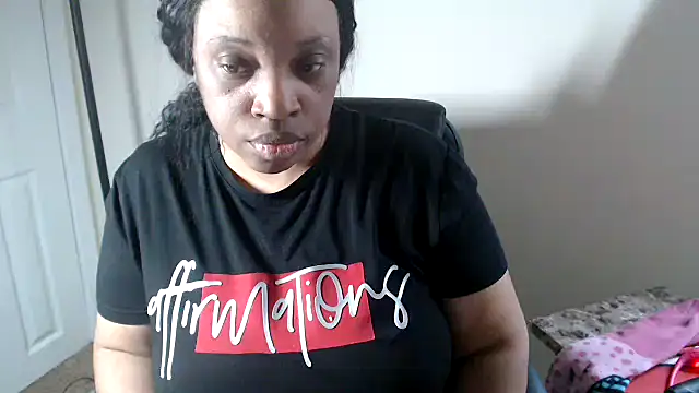 Sexymona1218 webcam