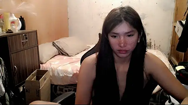 yanaleciousxx webcam