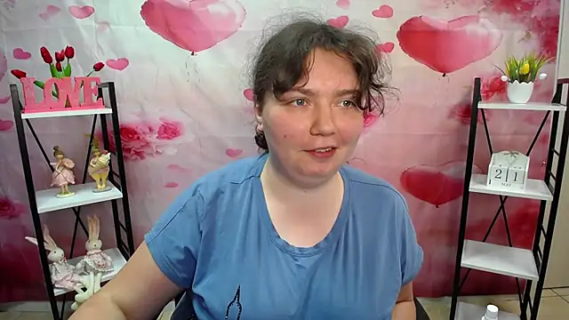 NeonilaLisova webcam