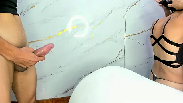 AmazingOrgasm webcam